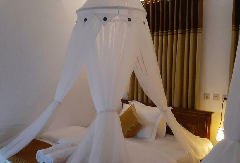 ペンション Bintang Bungalow Tour & Travel