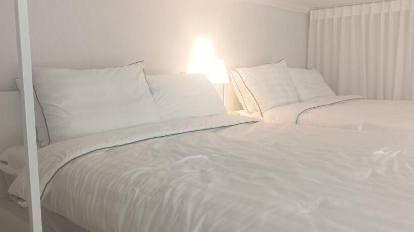 ペンション Blooming Guest House