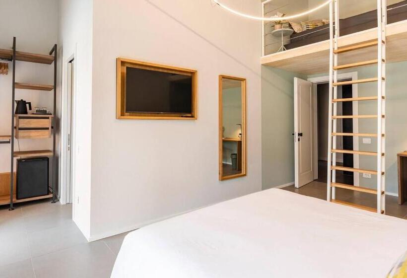 פנסיון Camere D Aria