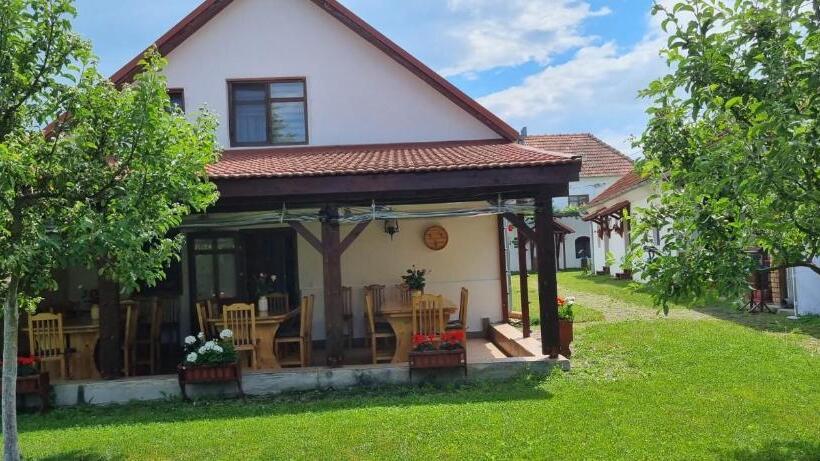 Пансион Casa Cânda