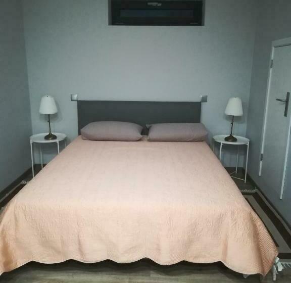 بنسيون Casa Sr. Chico