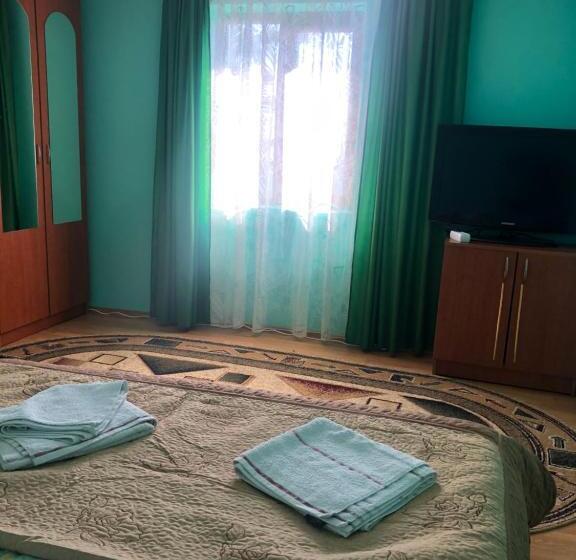 ペンション Casuta Bunicilor Isverna