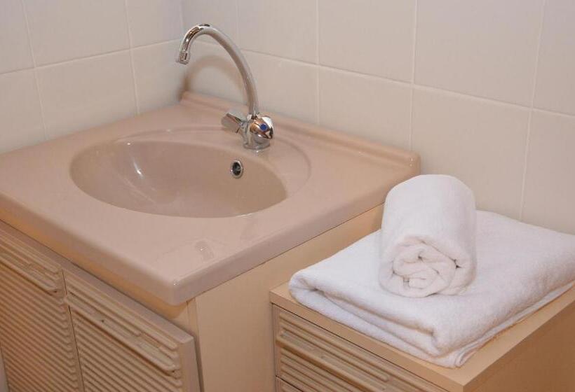 פנסיון Cicahegy Vendégház