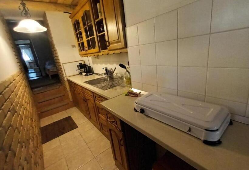 פנסיון Cicahegy Vendégház