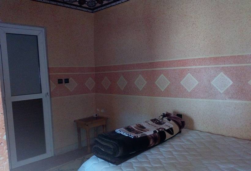پانسیون Room In Guest Room   Gîte Tawada   Happy Valley   Room For 4 People