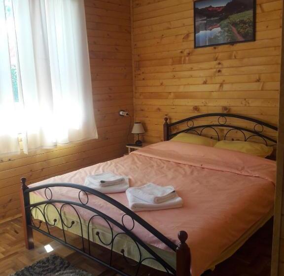 פנסיון Guest House „ Mountain Rest“