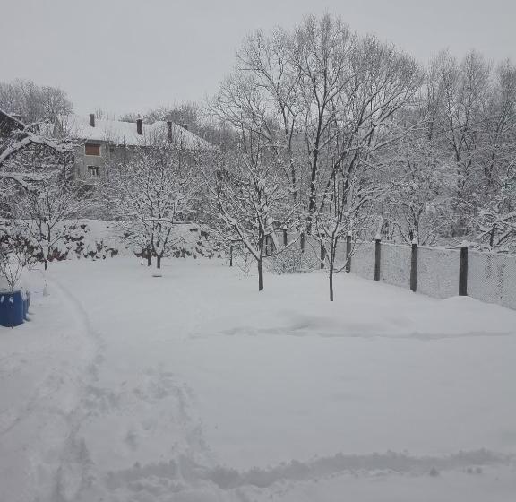 ペンション Kalotaszeg Vendégház