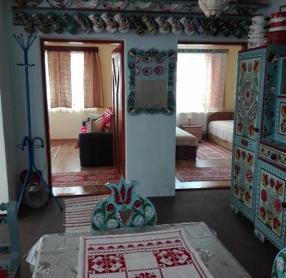 ペンション Kalotaszeg Vendégház