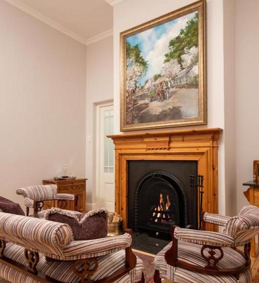 פנסיון Karos Gastehuis