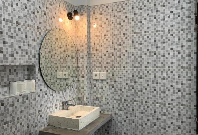 פנסיון Kenan Cottage