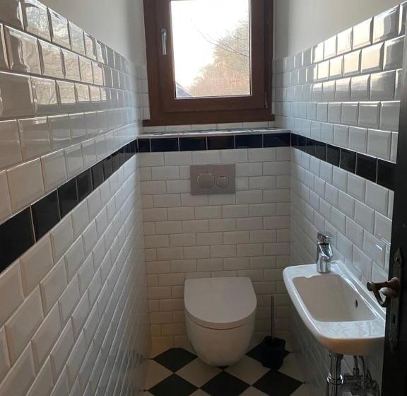 بنسيون L’aile Droite Du Château