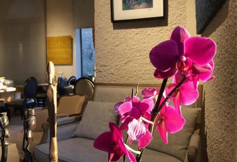 بنسيون Le Prieuré De Bazainville