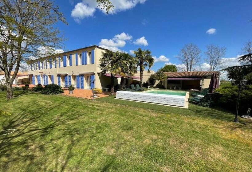 Пансион Les Trois Cèdres