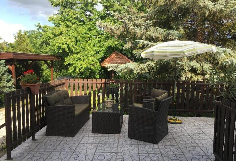 פנסיון Levendula Vendégház