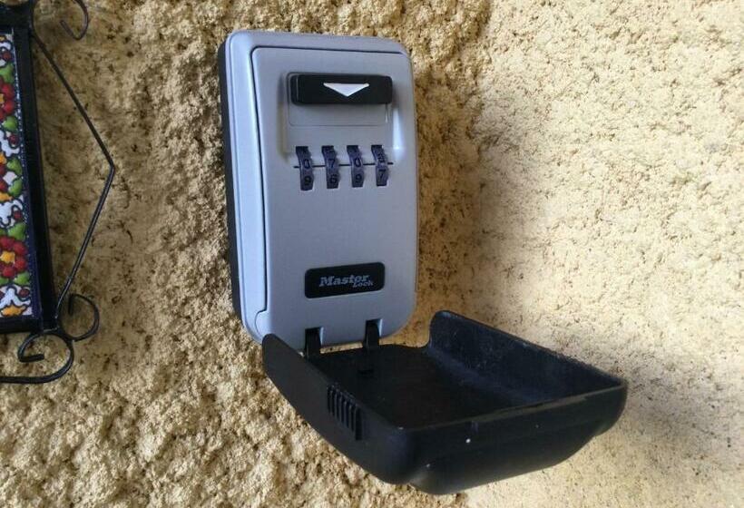 بنسيون Location Chambres Le Panorama   Aéroport Genève   Pays De Gex