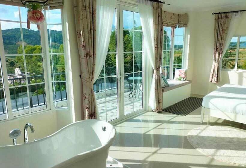 Пансион Misty English Cottage