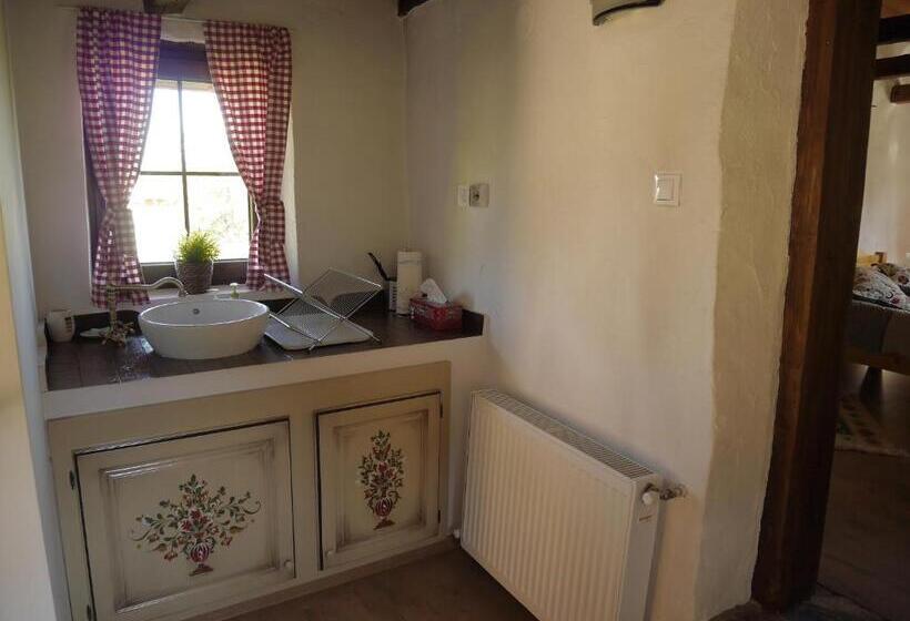 פנסיון Oma S Hutte