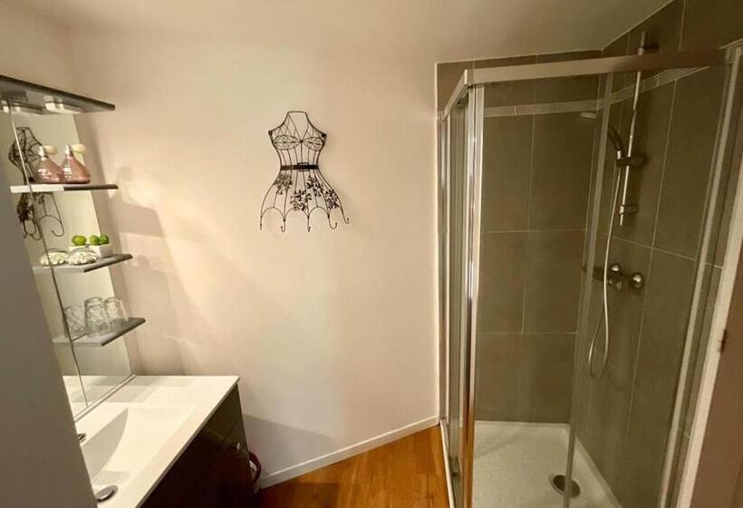 ペンション Ombre Bleue Du Figuier, Ailhon