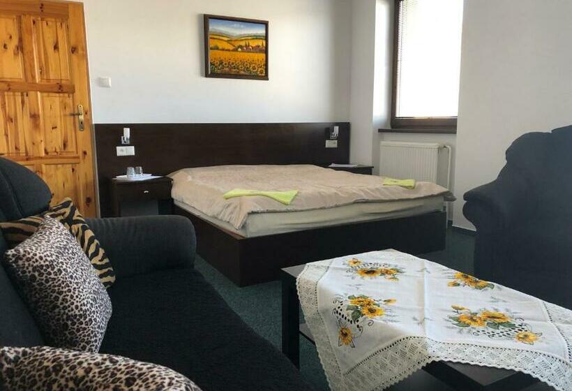 بنسيون Penzión Váh