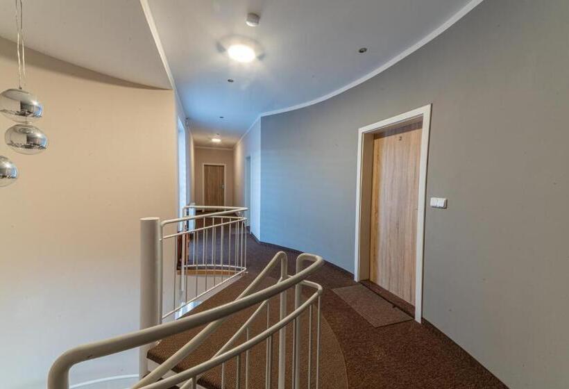 פנסיון Penzion Lomská Vyhlídka