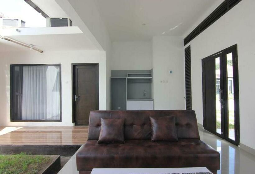 פנסיון Senggigivillaslombok