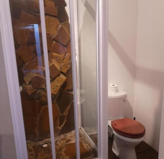 بنسيون Serenity Cove The Royal Jewel Room