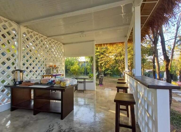 Пансион Smile Box Coffee & Resort