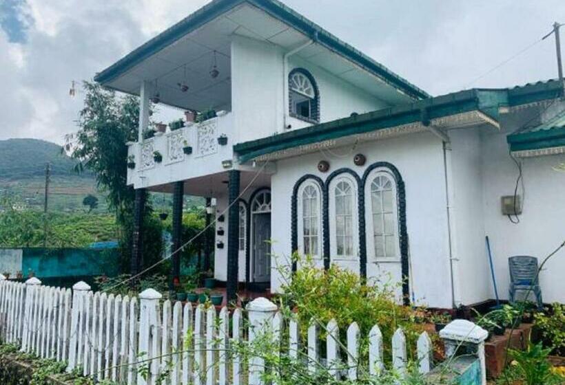 פנסיון The Kudaoya Guest And Bungalow