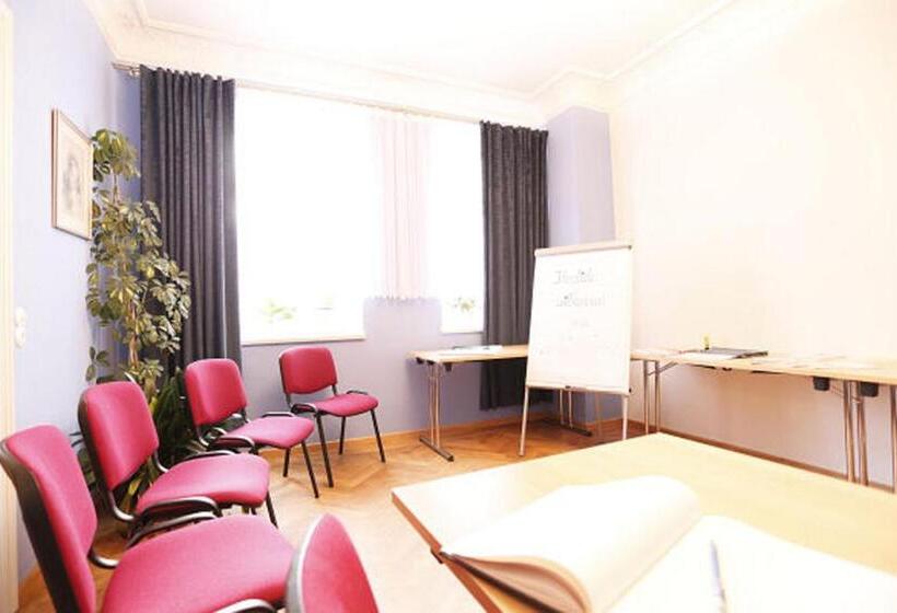 פנסיון Villa Hierschel Droyßig