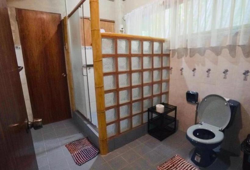 پانسیون Villa Serena