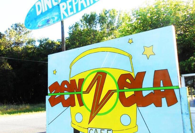 بنسيون Zenzela Surf House