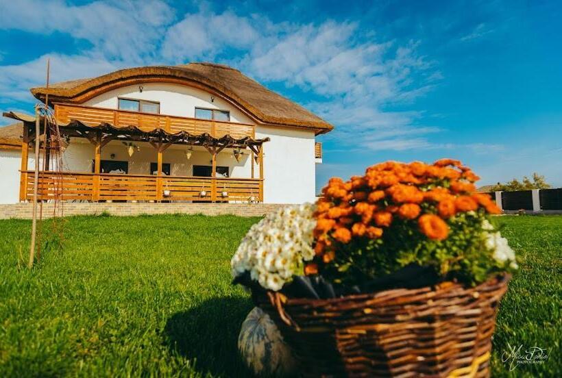 Pensiunea Căsuța Cu Stuf