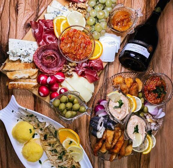 Pensiunea Căsuța Cu Stuf