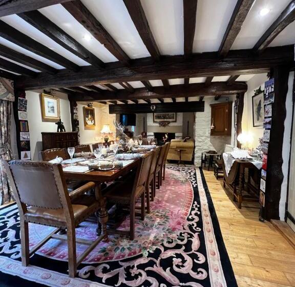 Picket Post House Bed & Breakfast