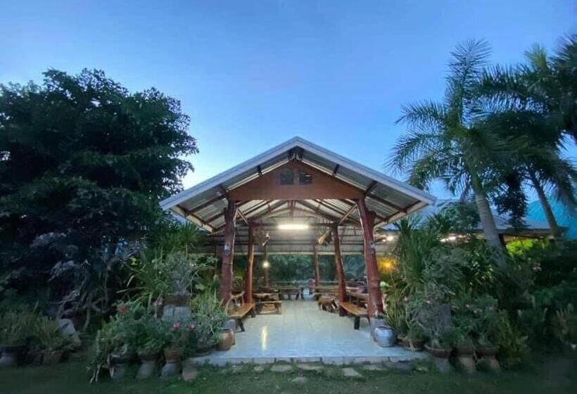 Resort บ้านภูเคียงน้ำรีสอร์ท ที่พักใกล้วัดเรืองแสง