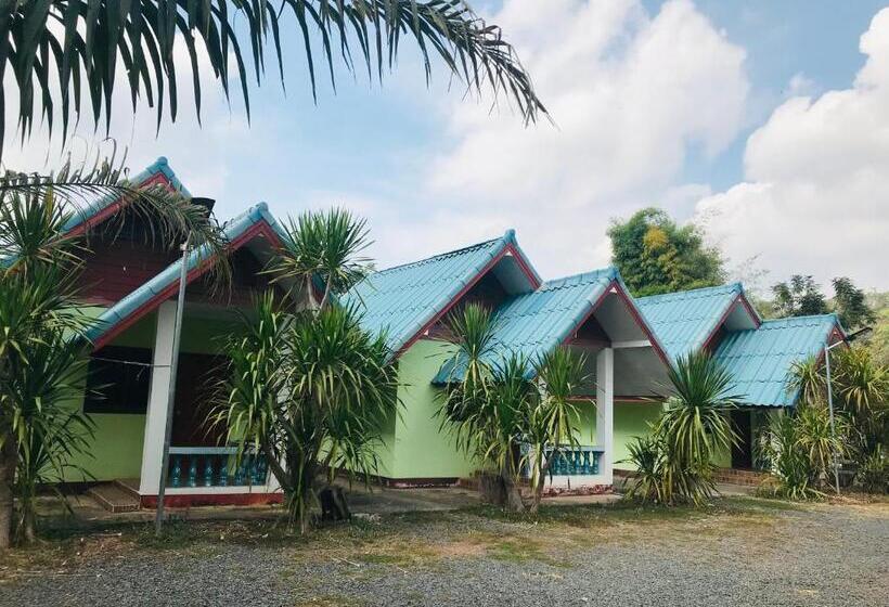 Resort บ้านภูเคียงน้ำรีสอร์ท ที่พักใกล้วัดเรืองแสง