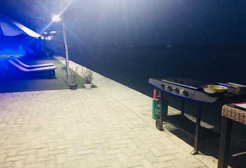 리조트 The Beachhouse