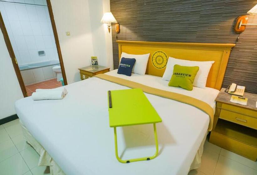 ホテル Urbanview By Millenium