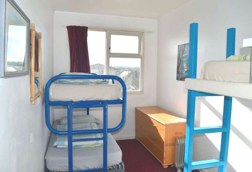 42b College House   Hostel