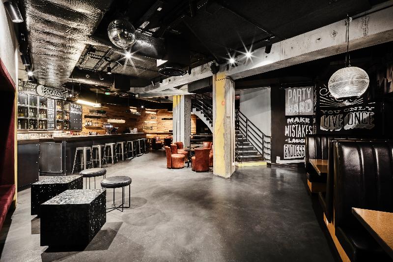 ユースホステル Generator Paris