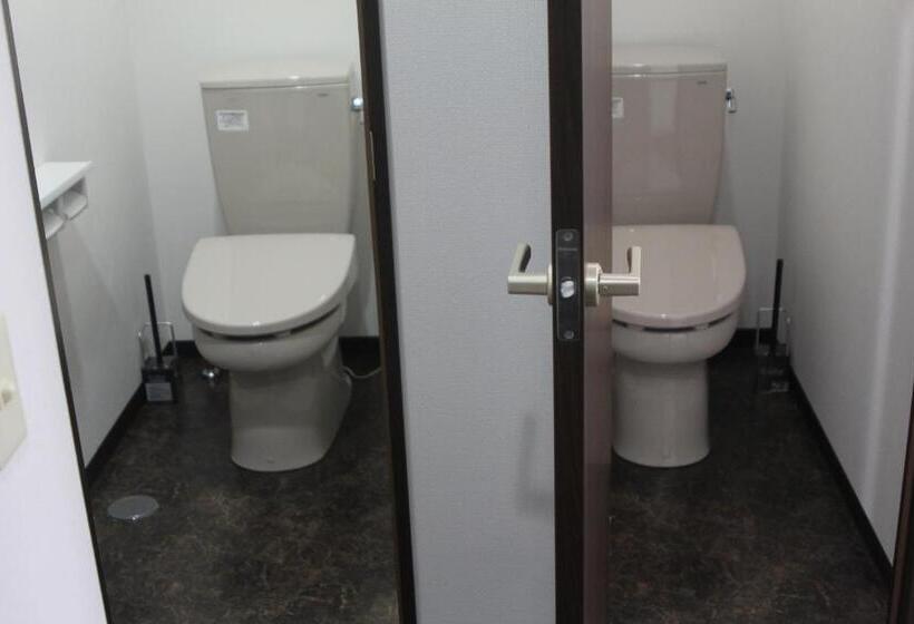 Общежитие Shaq Bighouse