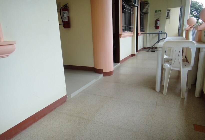 Amerson Pension Place   Hostel