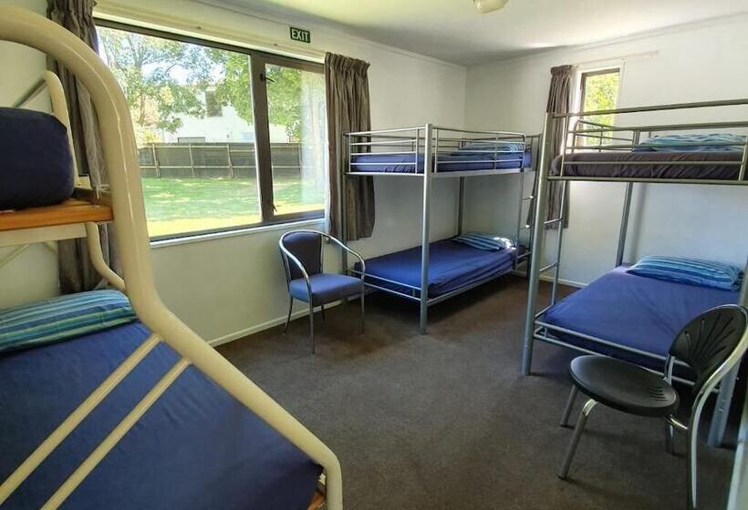 Hampshire Holiday Parks   Arrowtown