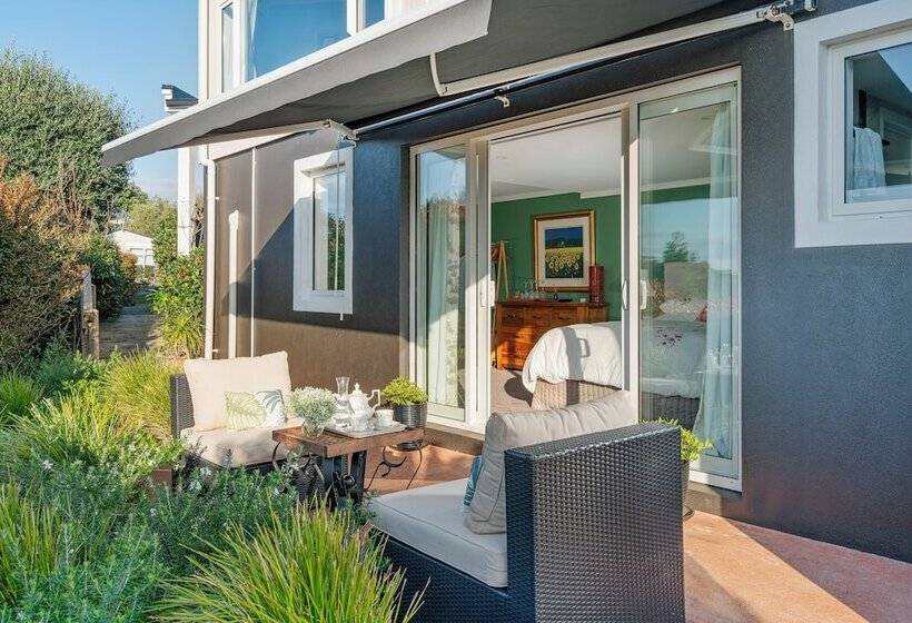 مبيت وإفطار Bayview Valley Lodge