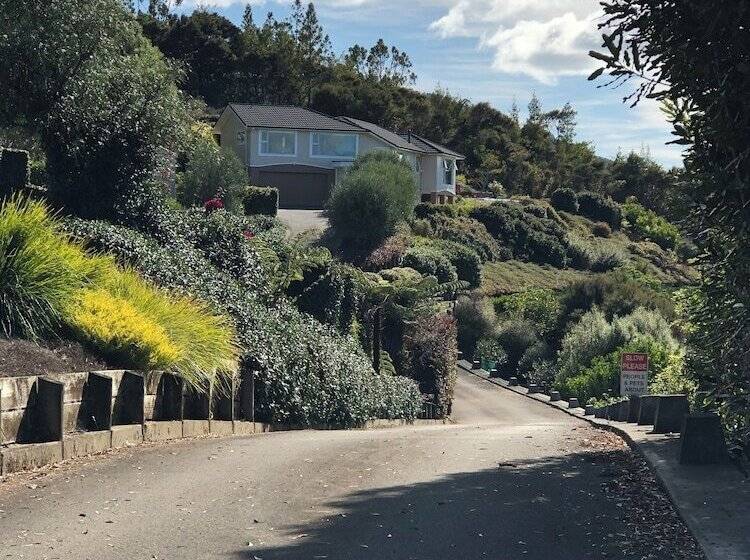 مبيت وإفطار Bayview Valley Lodge