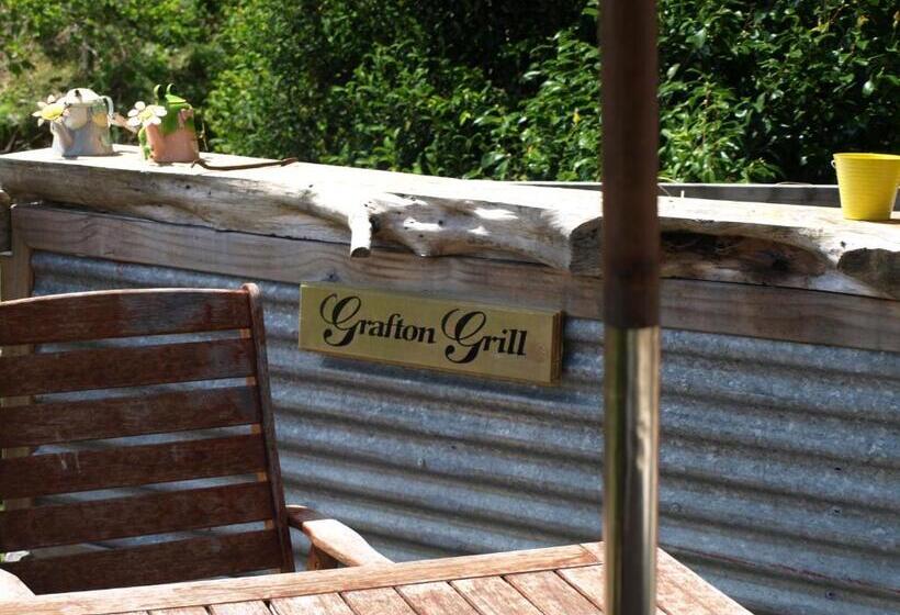 צימר Grafton Cottage & Chalets