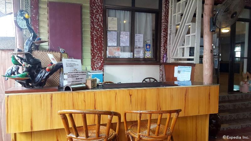 تختخواب و صبحانه Lola Itang Pension