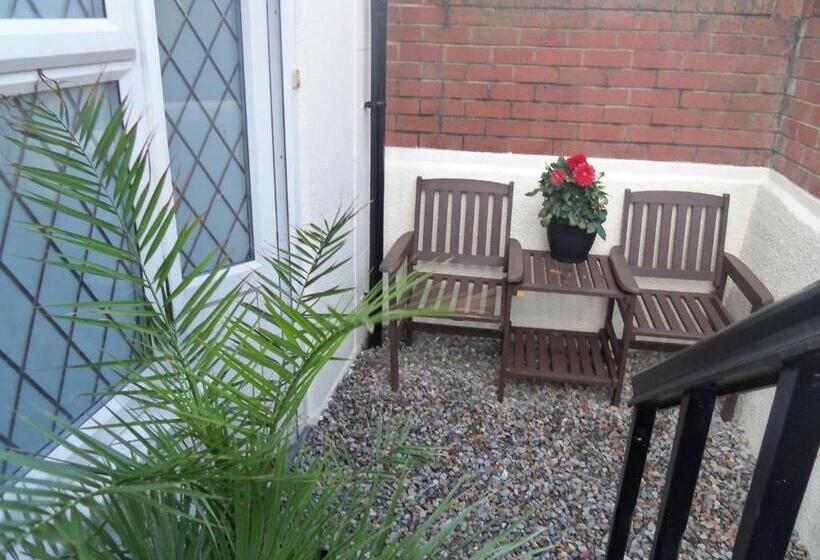 مبيت وإفطار Novello Blackpool