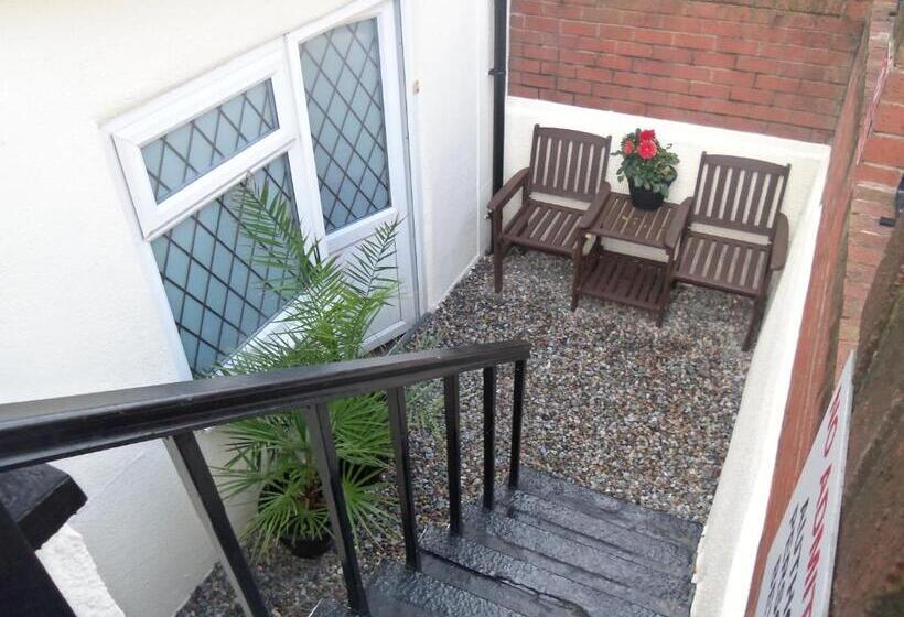 مبيت وإفطار Novello Blackpool