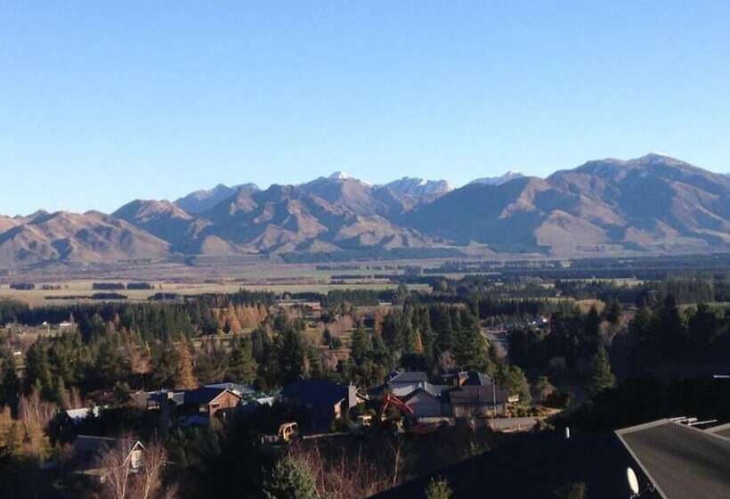 Clear Ridge Apartments